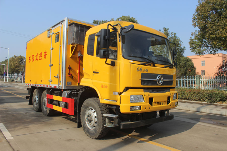 東風六驅越野試壓車