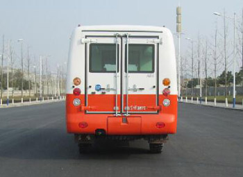 東風牌四驅越野客車