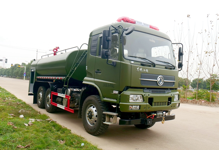 國六-六驅越野消防灑水車