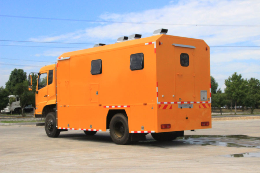 CL5120XZC6BZ型野外自行式炊事車