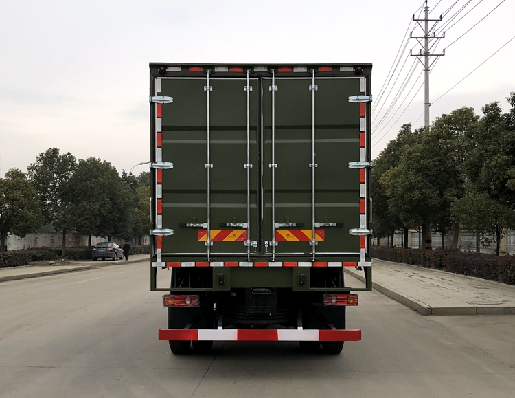 國六-六驅越野廂式運輸車