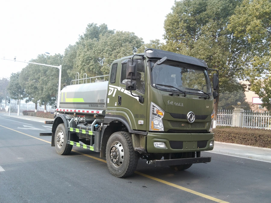 5方四驅越野灑水車