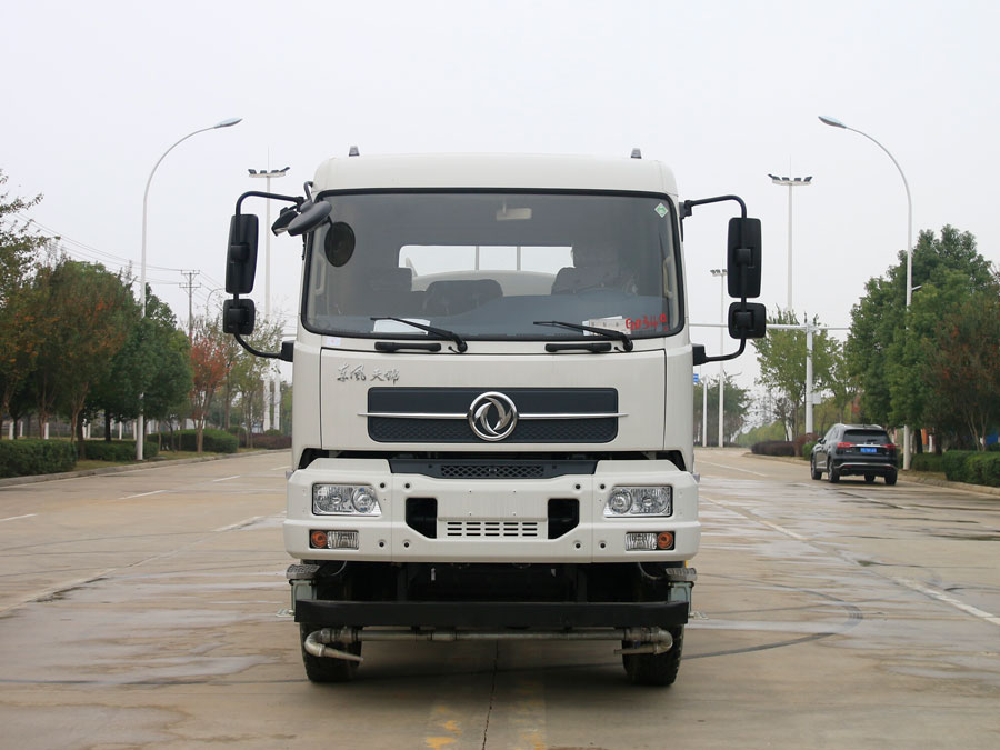 KLF5161GPSDF6型六驅綠化噴灑車